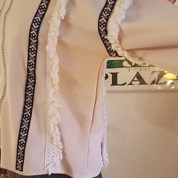 Hayden Los Angeles Top with Aztec Accents - Picture 7 of 8